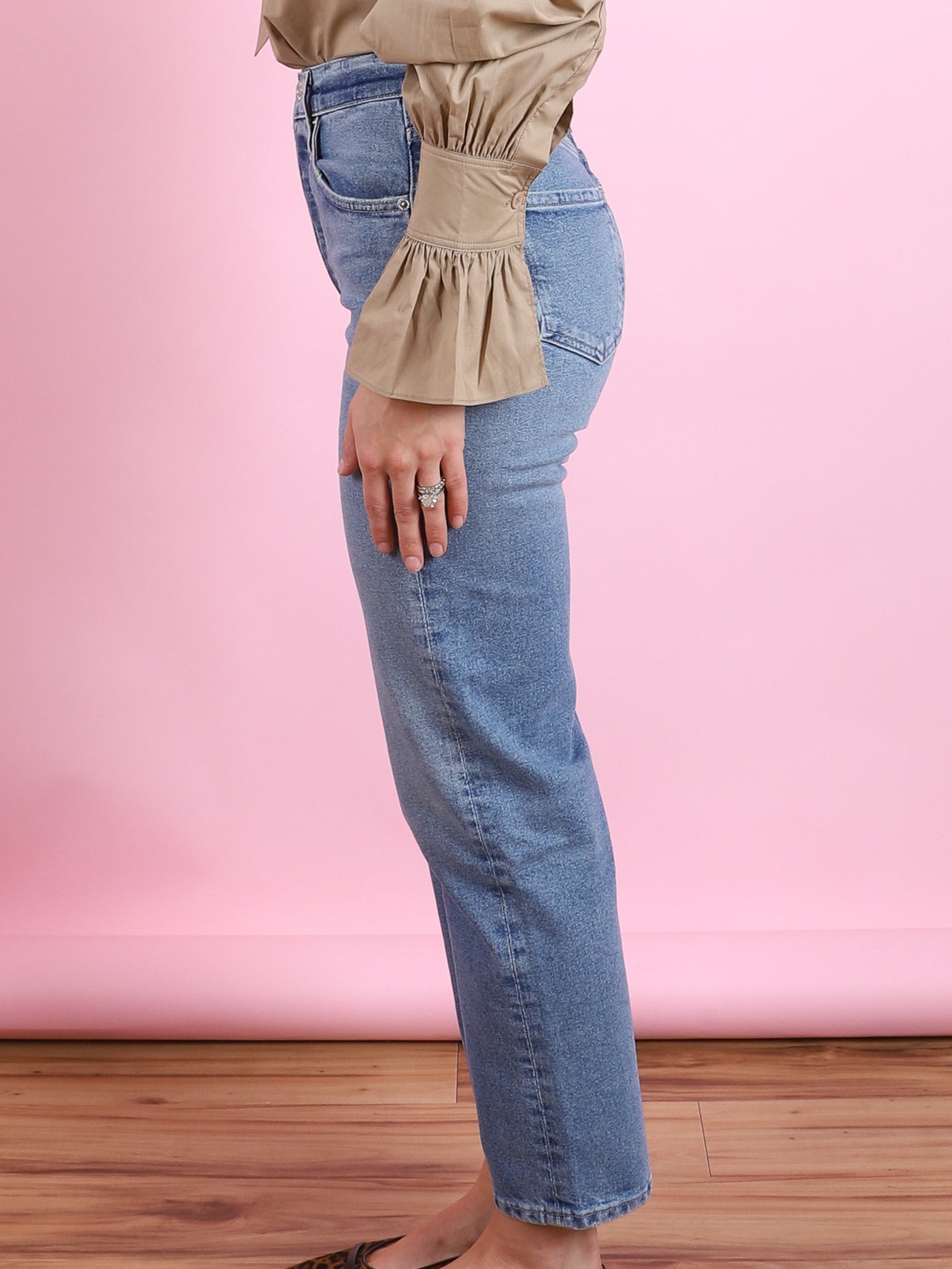 Delfina Jean in Elsinore