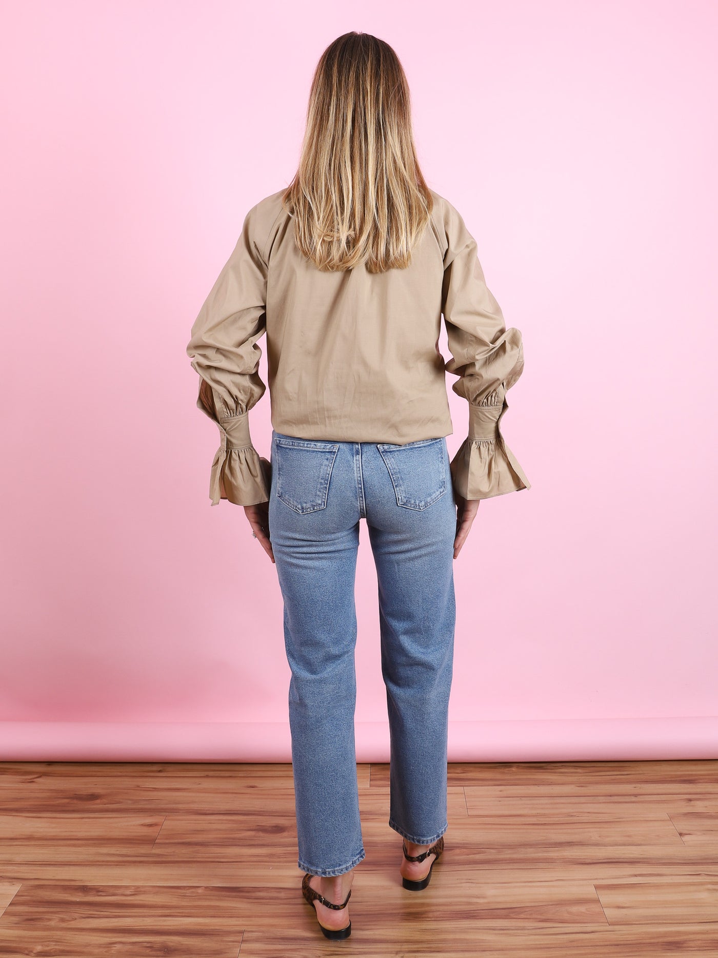 Delfina Jean in Elsinore