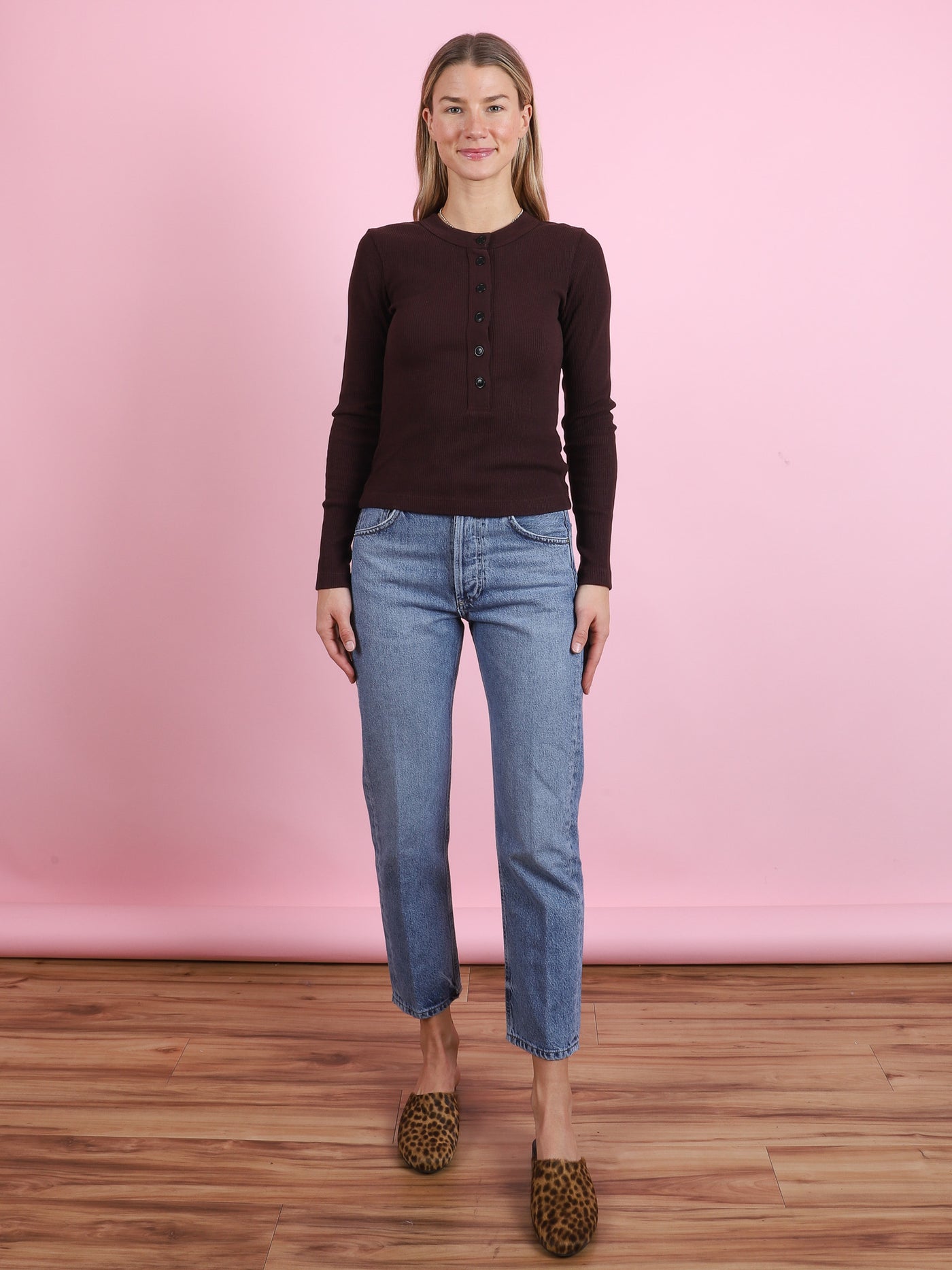 Varra Henley in Mahogany