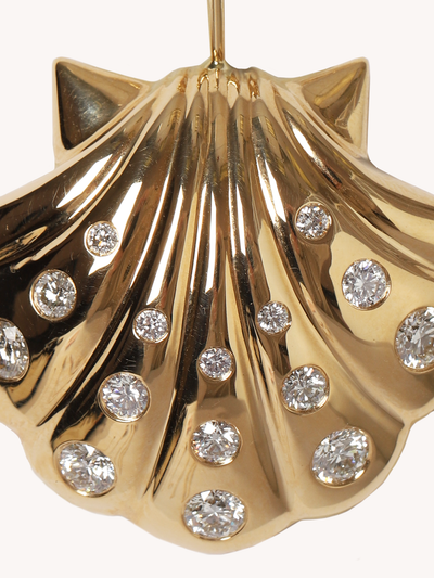 Large Polished Gold Shell Necklace with Diamonds
