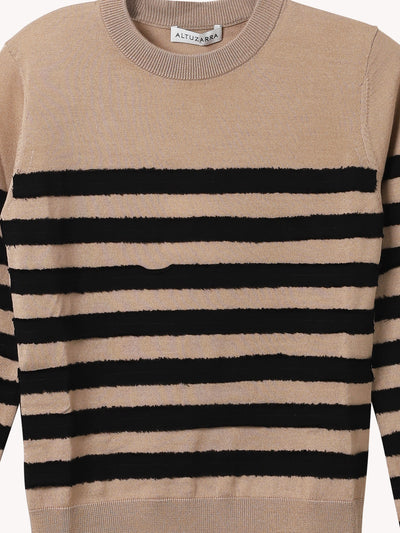 SKIPPY SWEATER