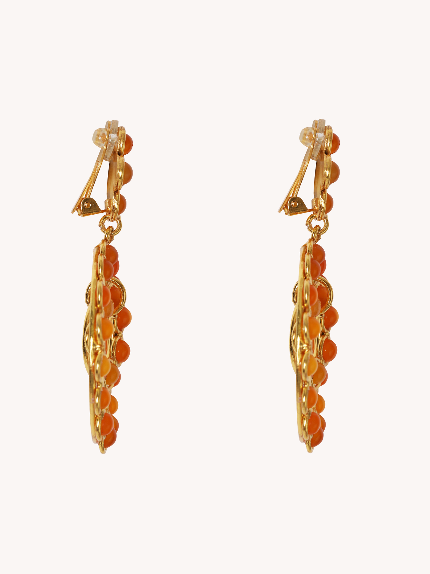 HAPPY FLOWER EARRINGS IN CORNALINE