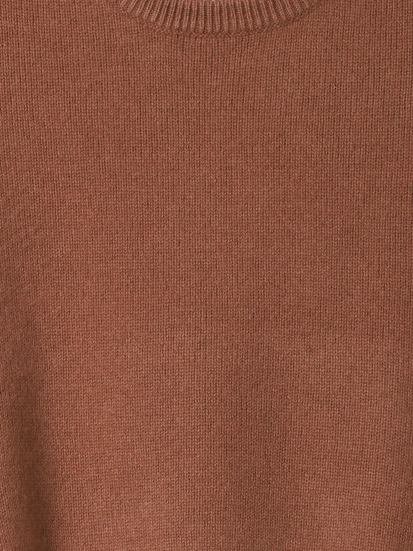 Jones Saddle Raglan Short Sleeve Top