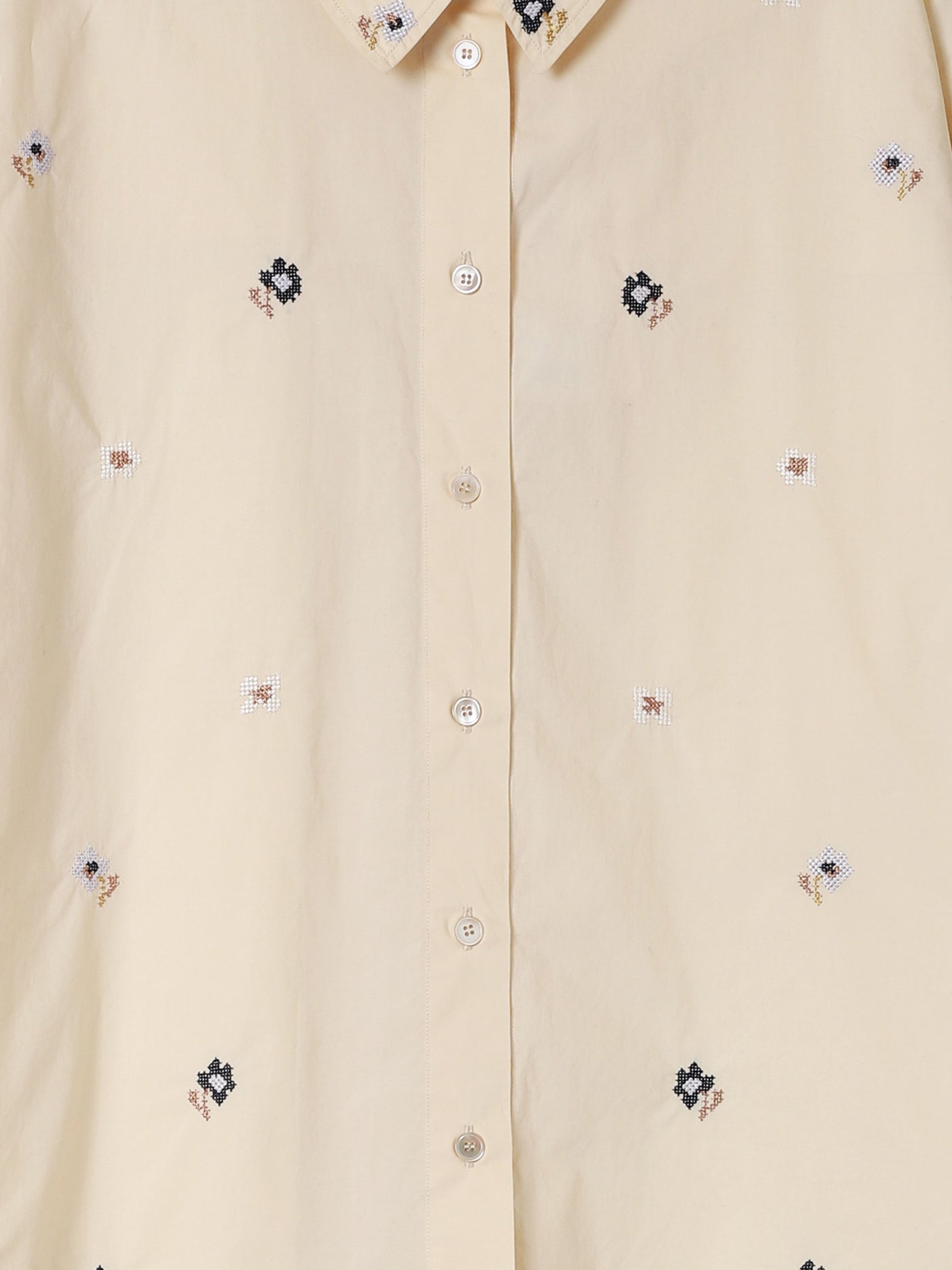 En Fleur Embroidery Cropped Shirt