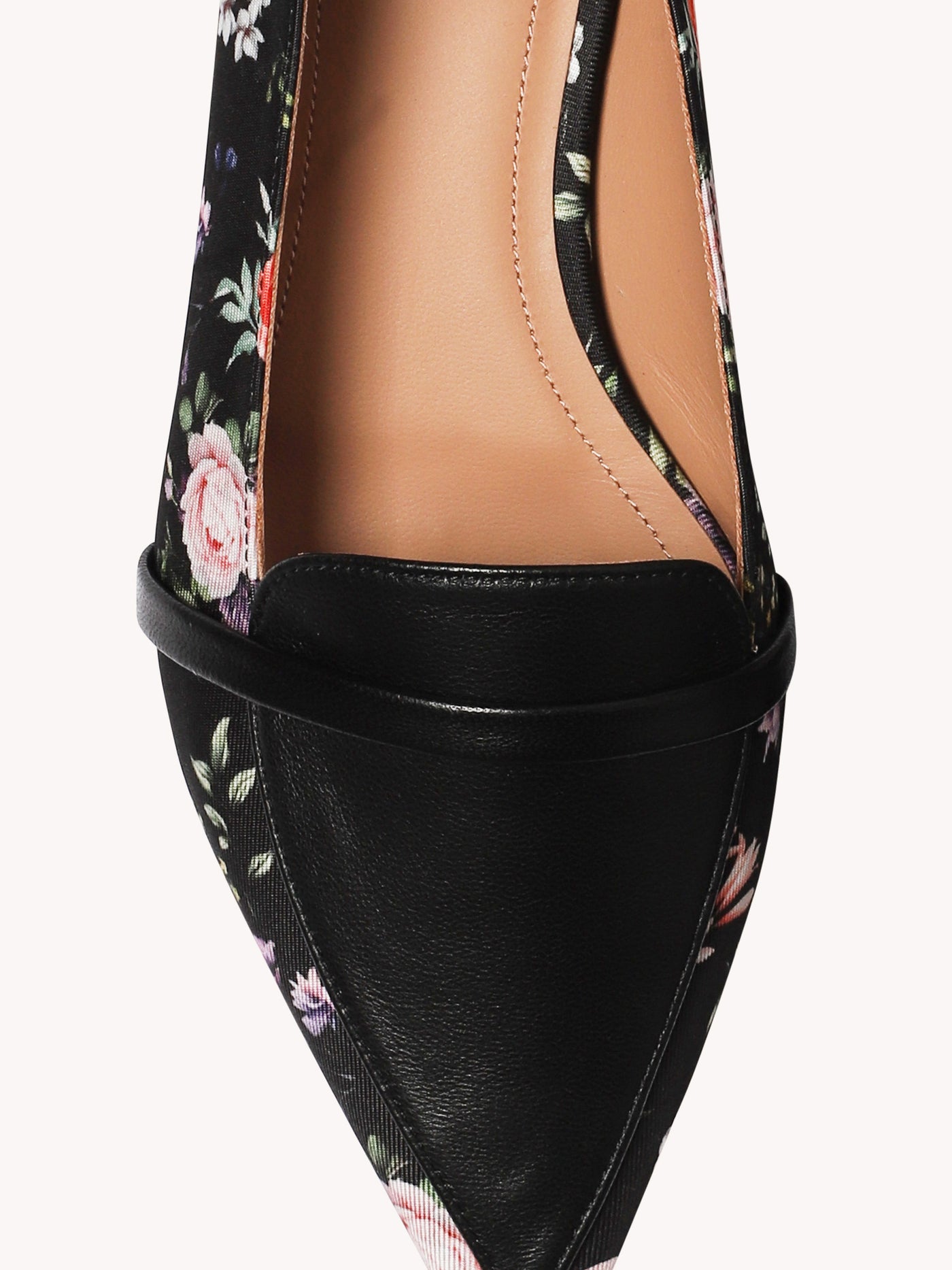 DORA FLAT