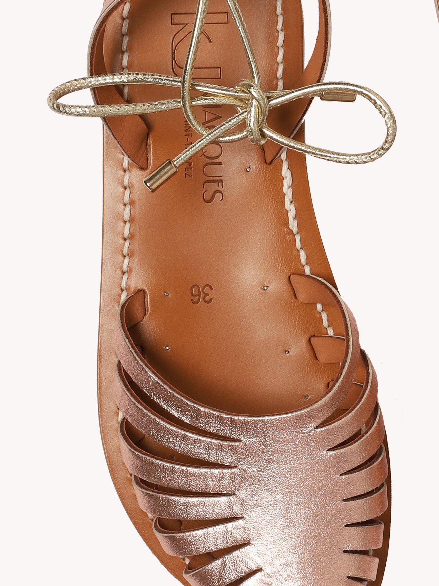 Antidonic Sandal