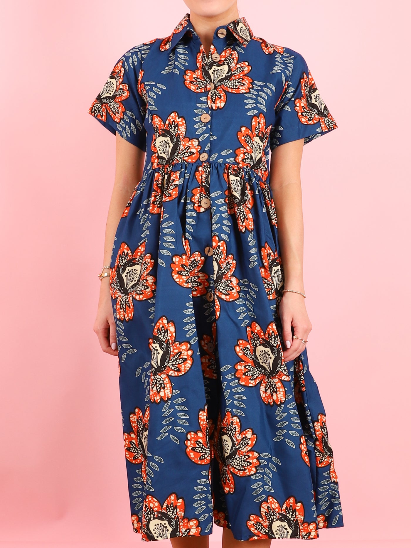 Lade Dress