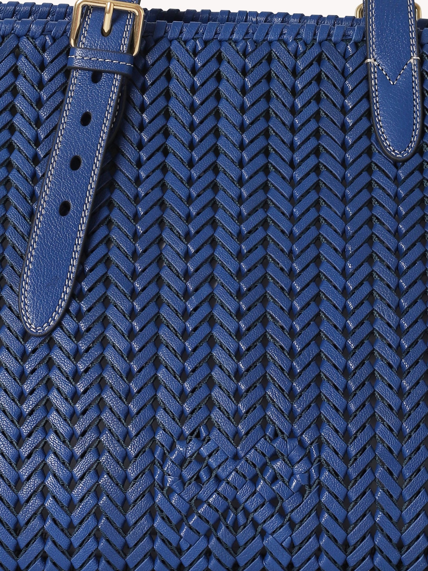 NEESON SQUARE TOTE IN MONDAY BLUE