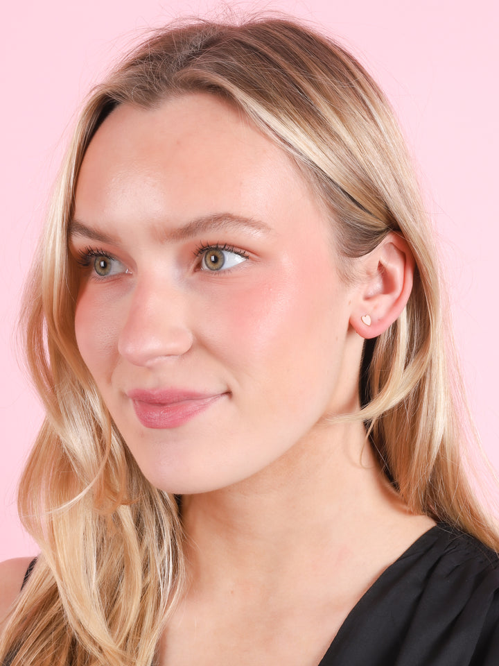 ☆TATIANA☆ Crush Heart Earring EC1944 Crush Heart Earring EC1944 - 감도 깊은 취향 셀렉트샵 29CM