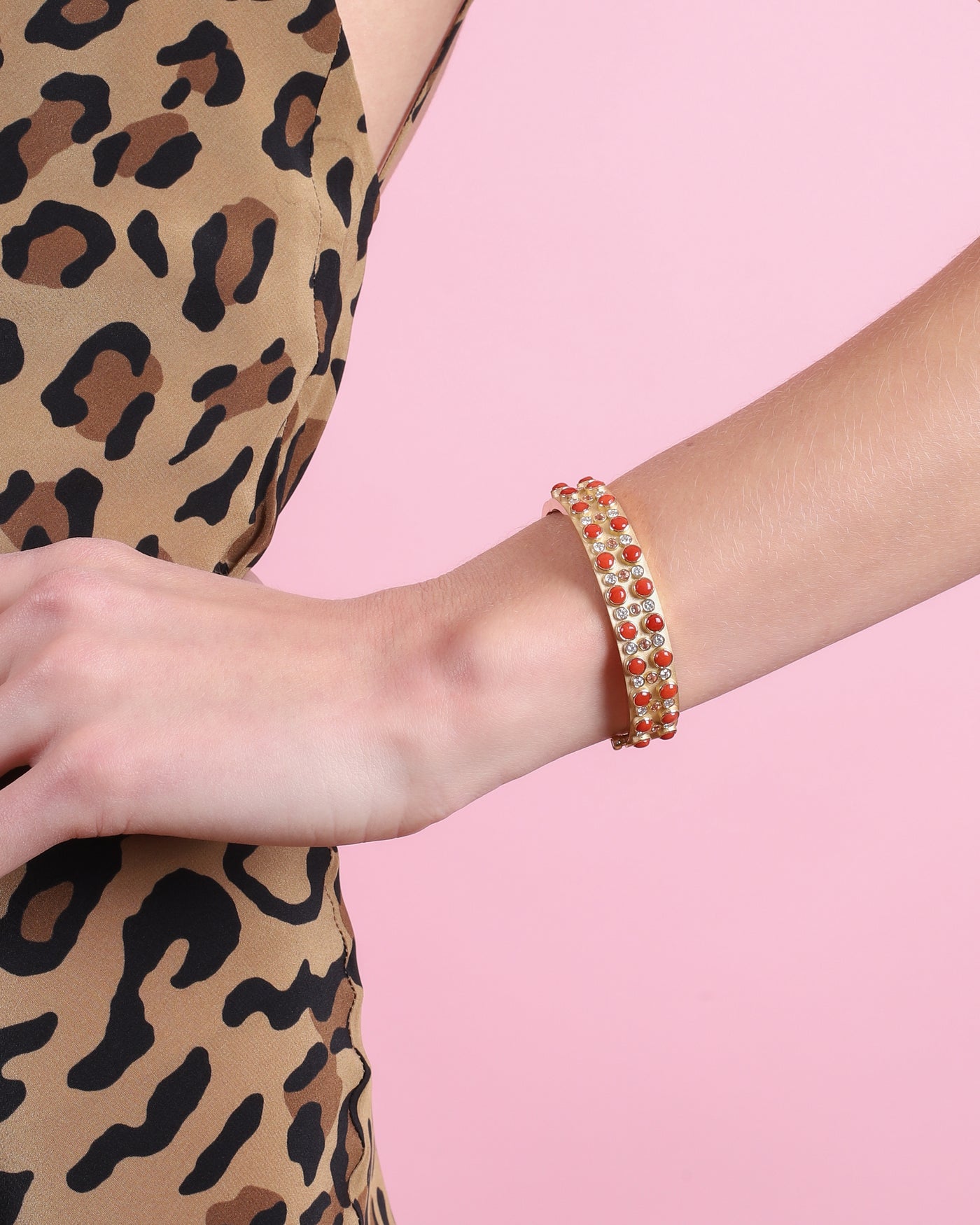TRIO STONE CABOCHON BANGLE