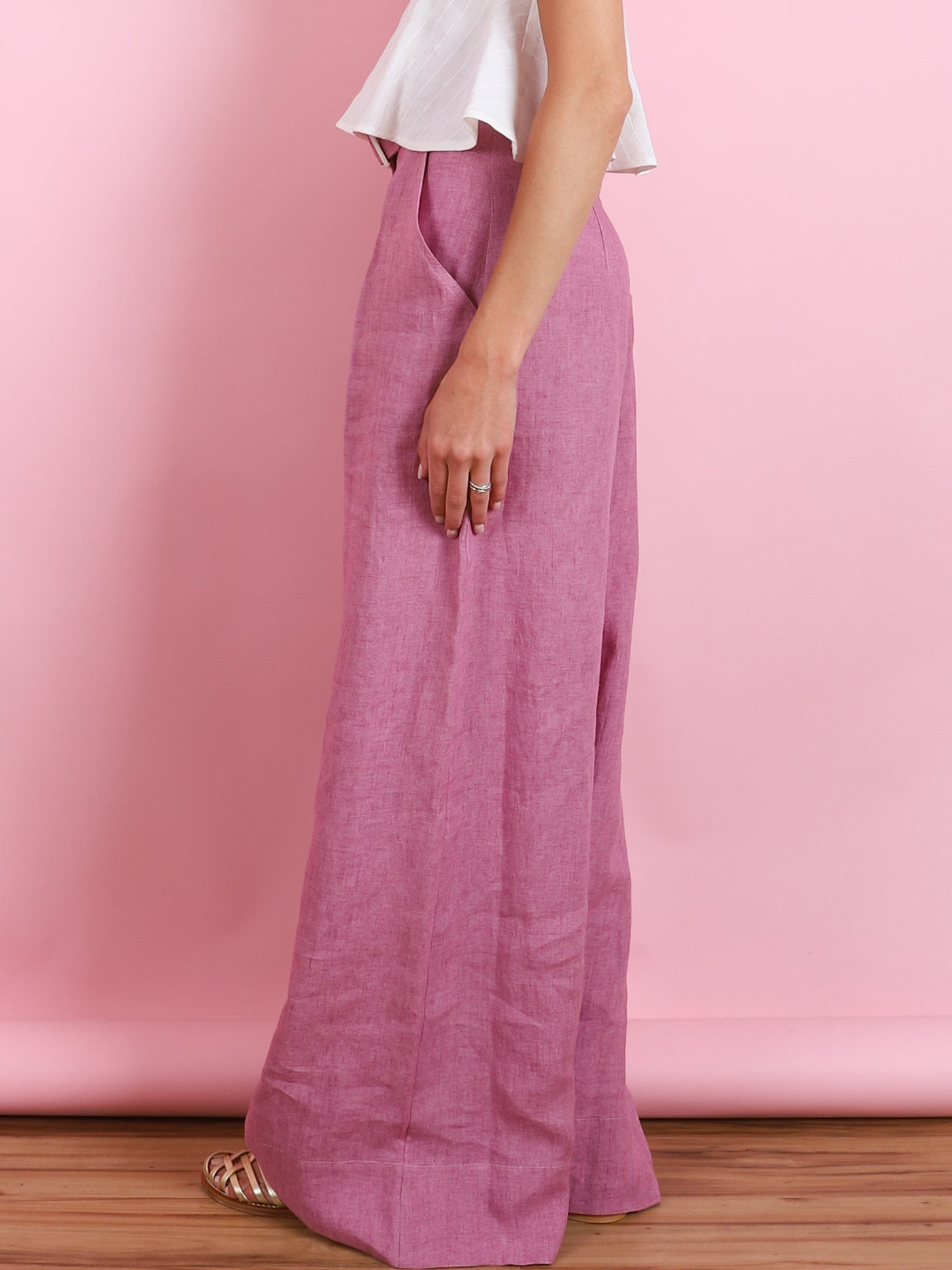 Wide Leg Pleated Pant