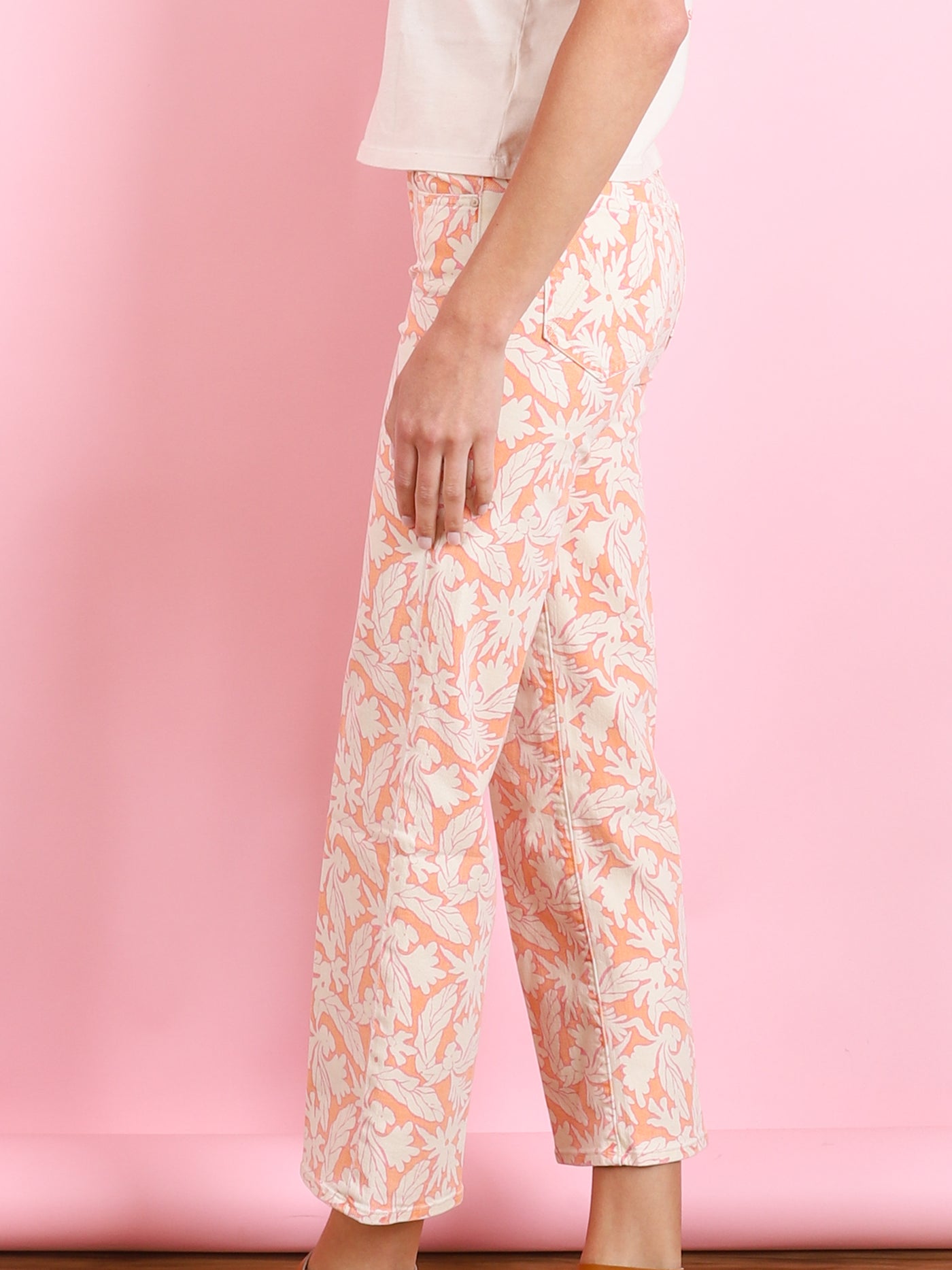 MID-RISE RAMBLER ZIP ANKLE DENIM IN CORAL REEF