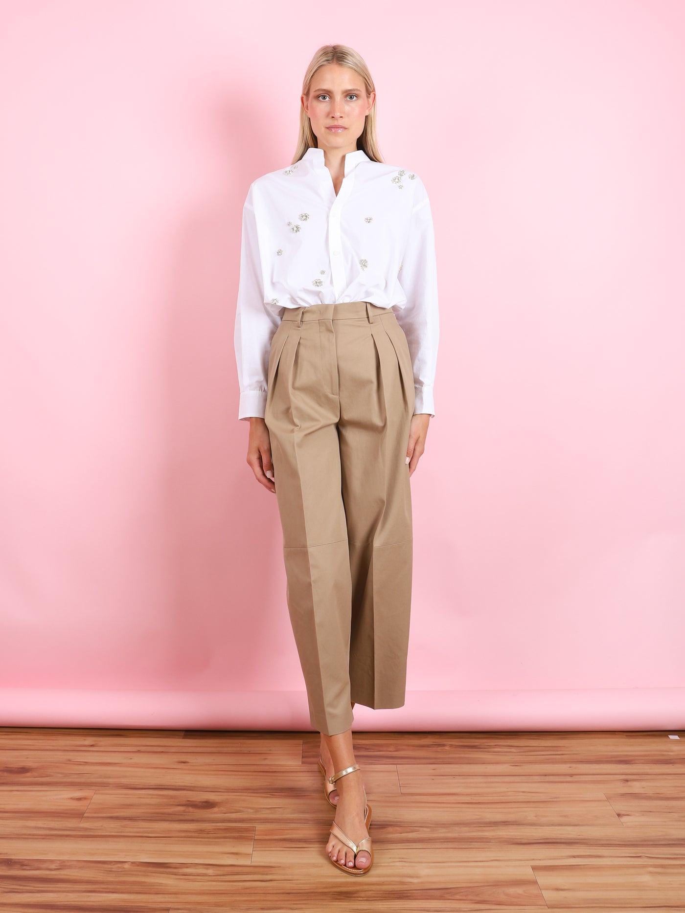 EMBELLISHED WHITE BUTTON DOWN
