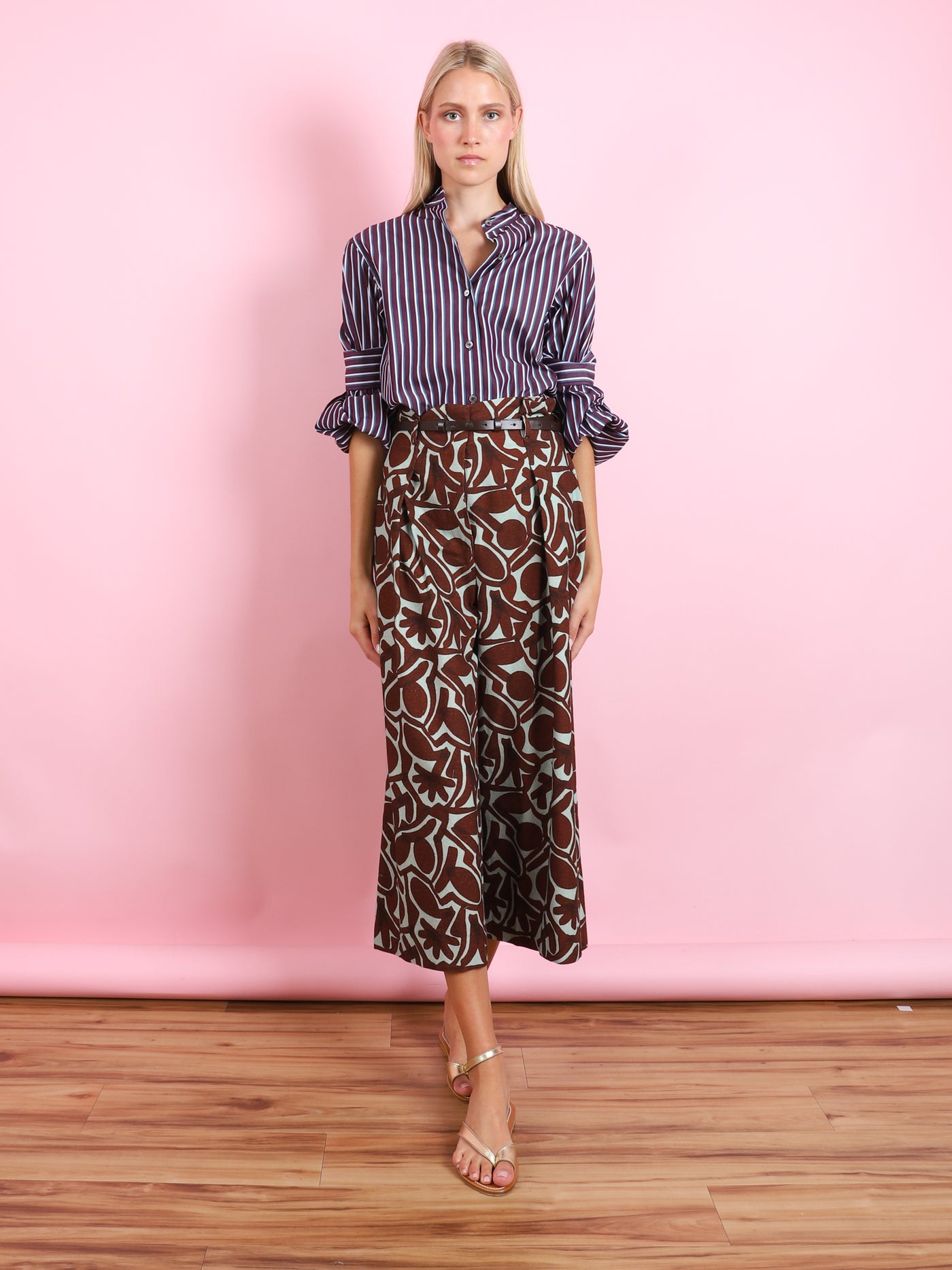 ROLLED CUFF BUTTON DOWN SHIRT