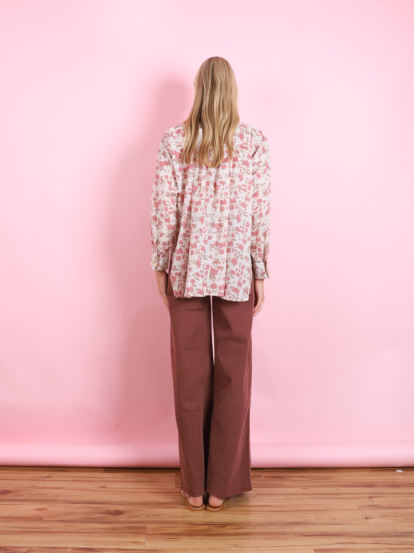 CREAM BASE GARDENIA FRILL SHIRT