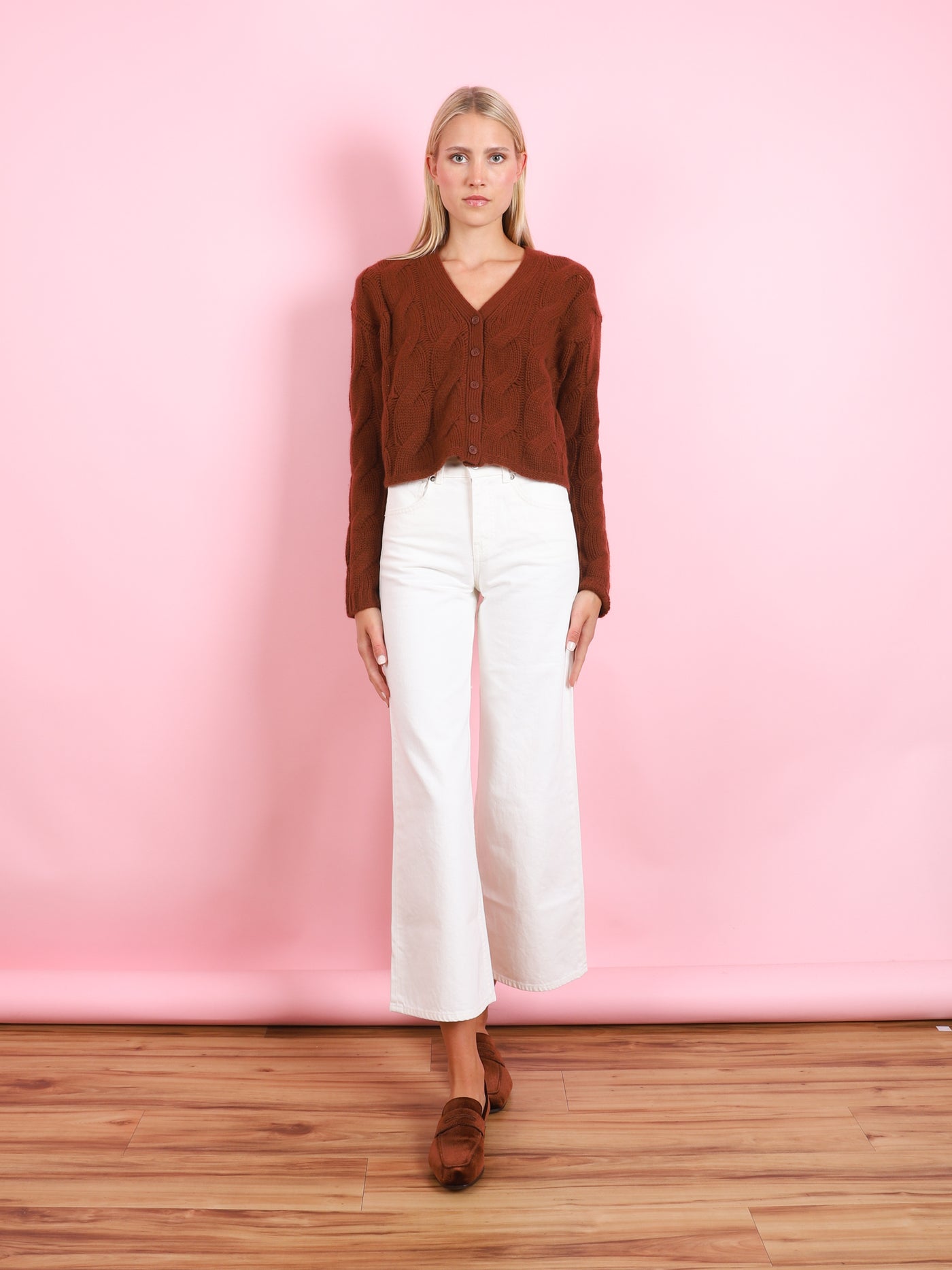 JOLIE V NECK CROPPED CABLE CARDIGAN