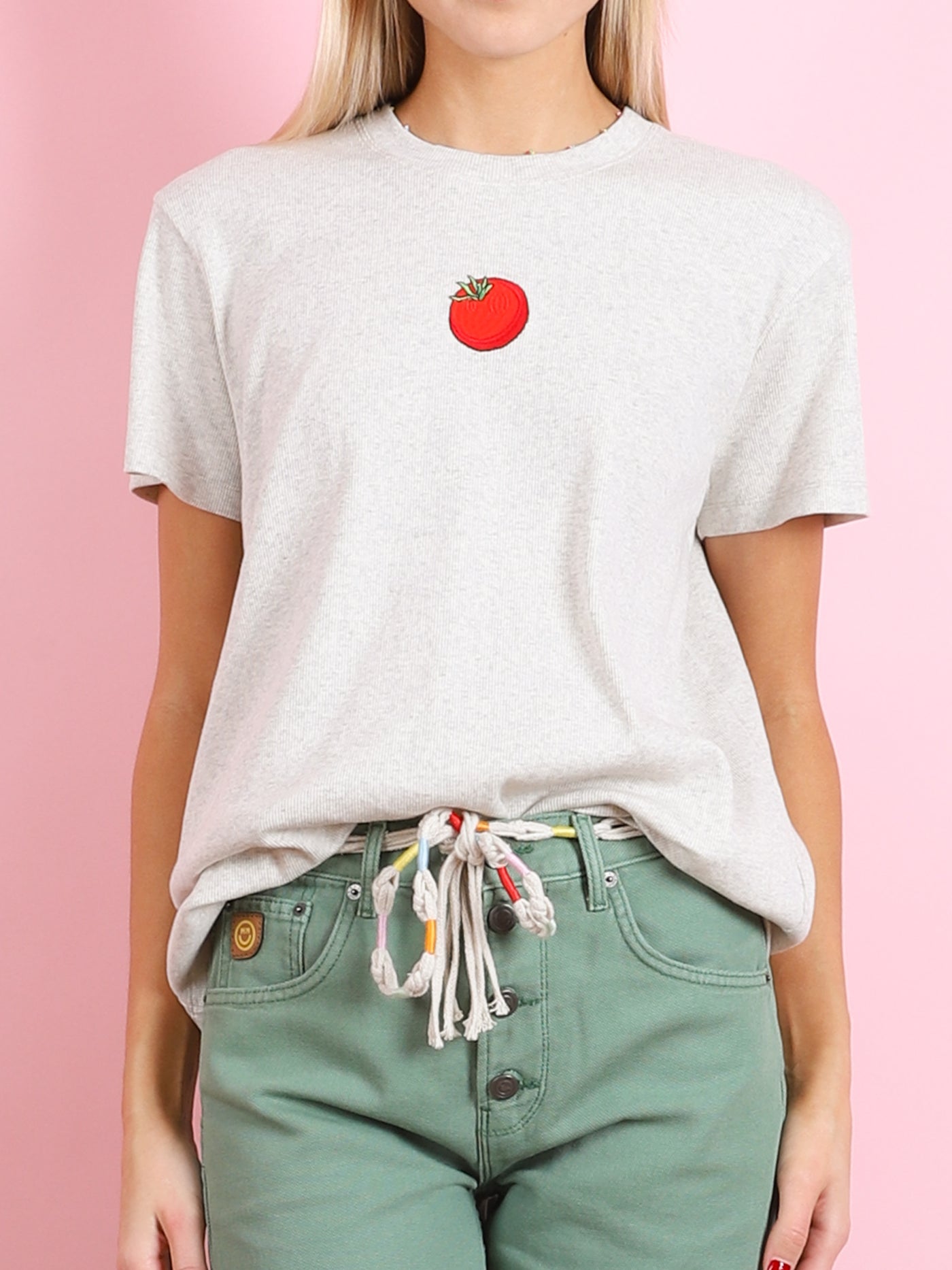 EMBROIDERED TOMATO TEE