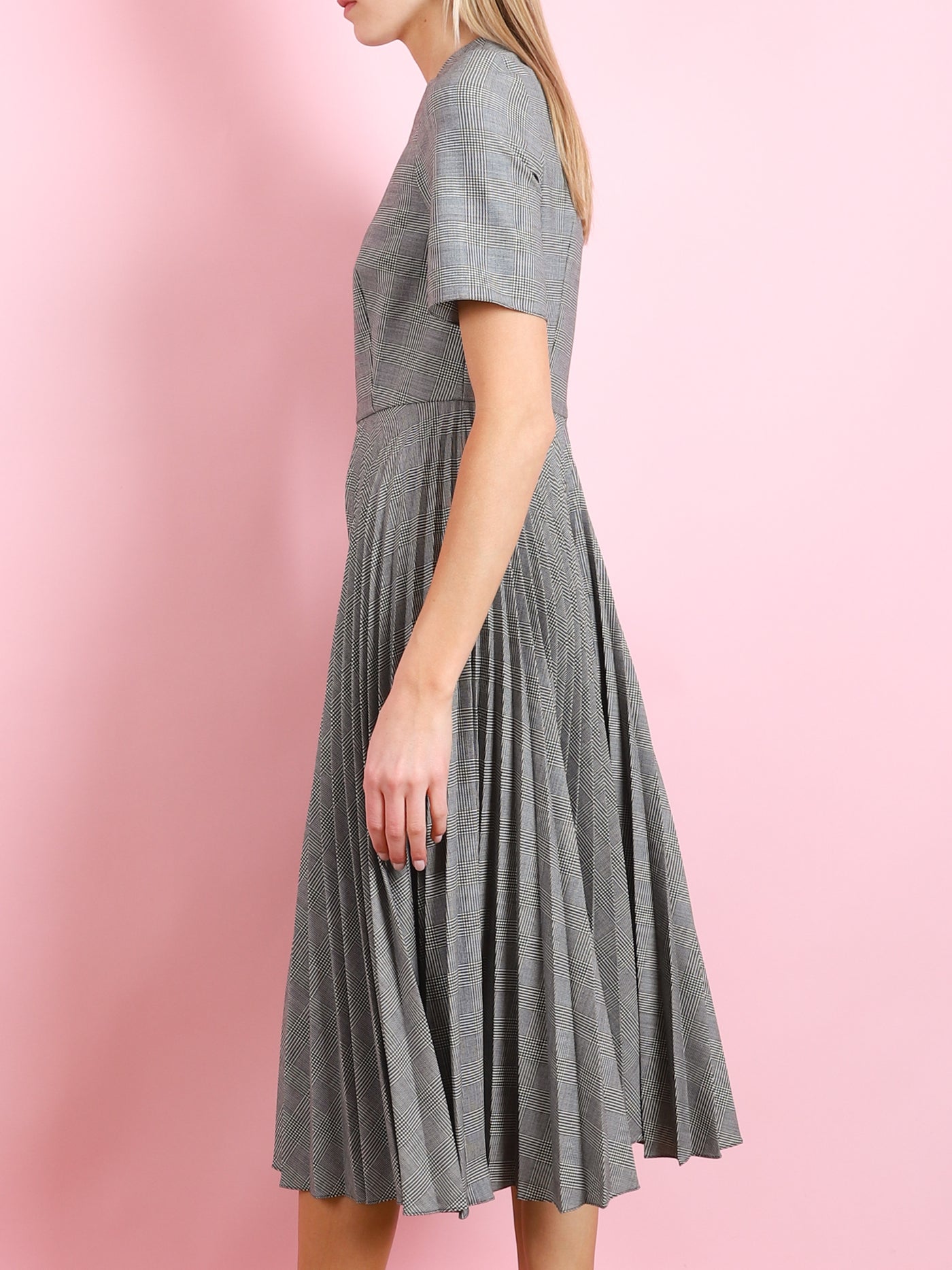 SHORT SLEEVE PLEATED MIDI DRESS