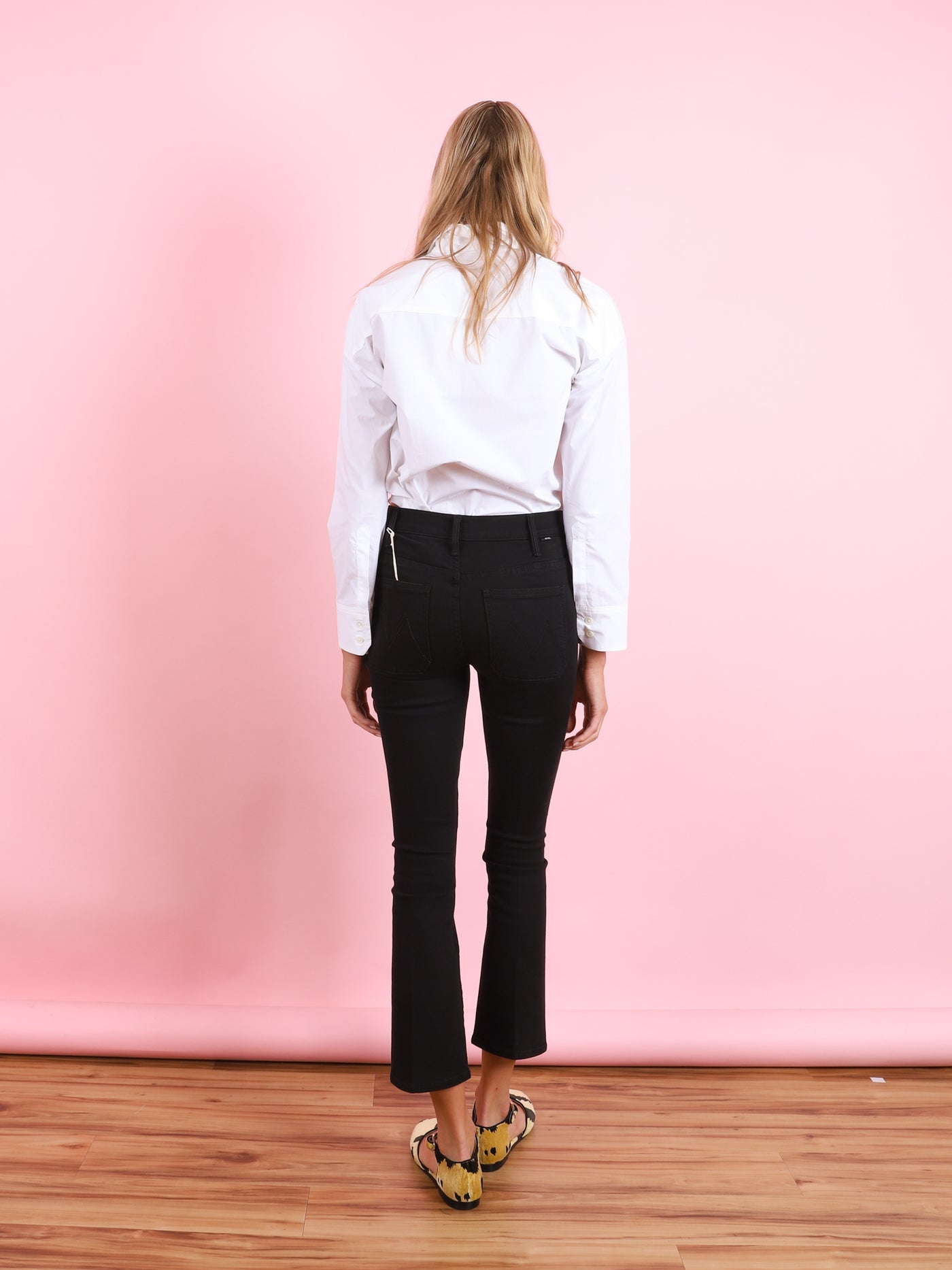 The Patch Pocket Insider Ankle Jean in Pitch