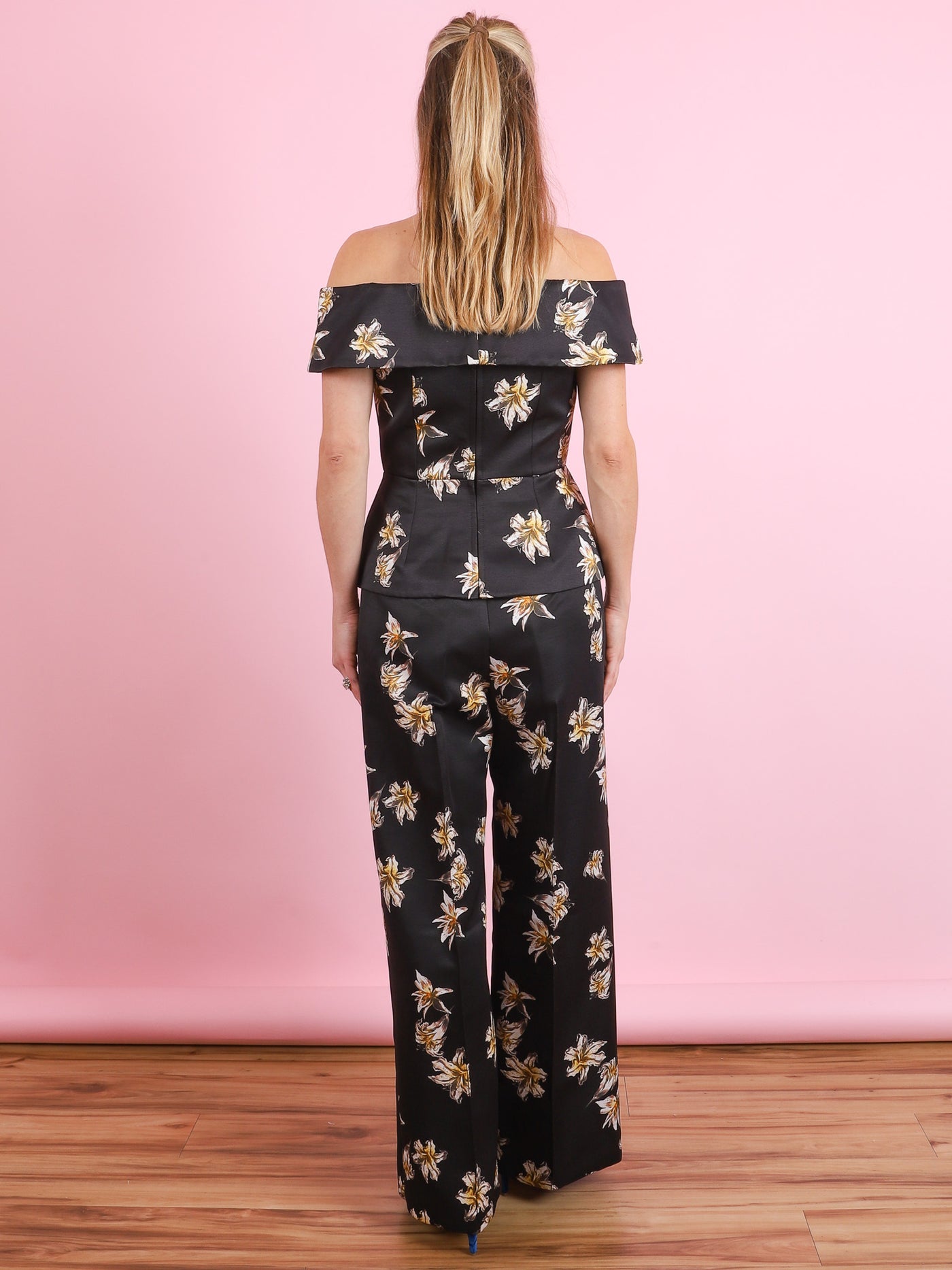 Daffy Festive Lilies Trouser