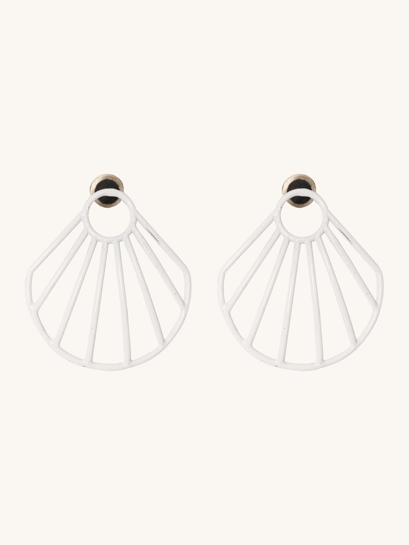 White Small Clam Earrings